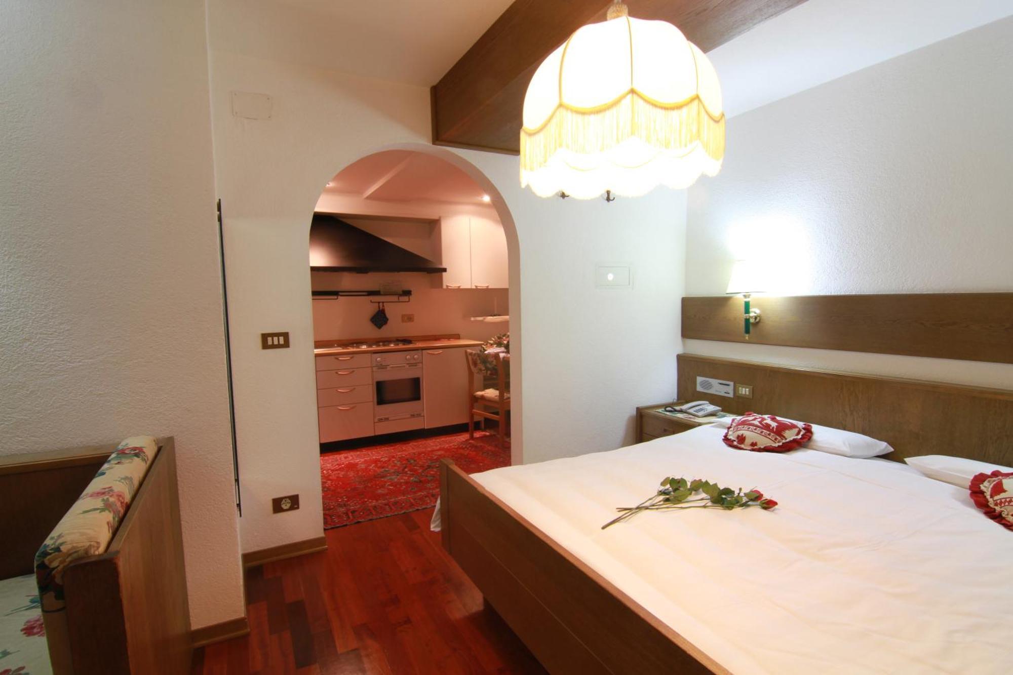 קורברה אין בדיה Residence Salvan מראה חיצוני תמונה